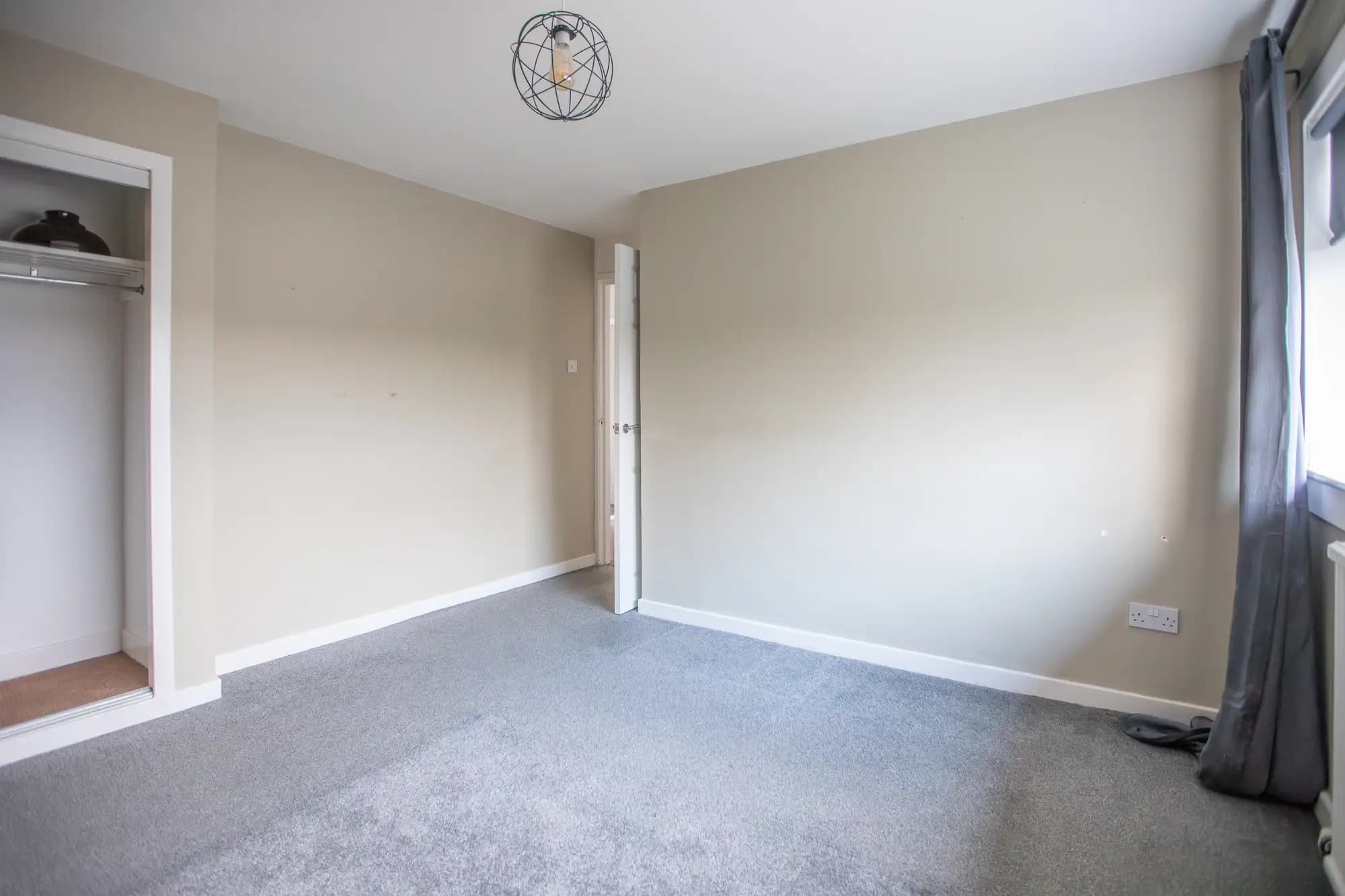 property photo 25 of 43