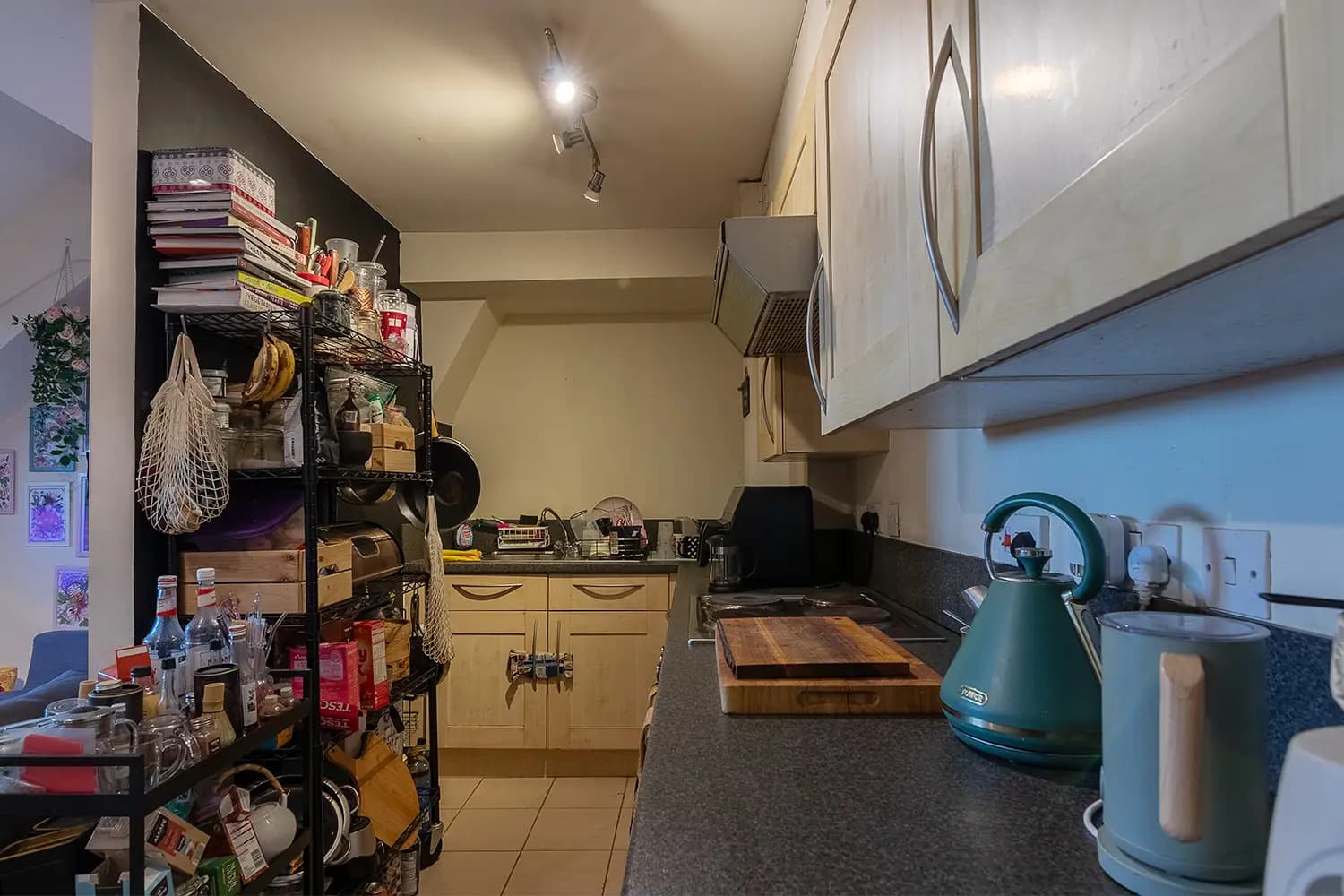 property photo 9 of 28