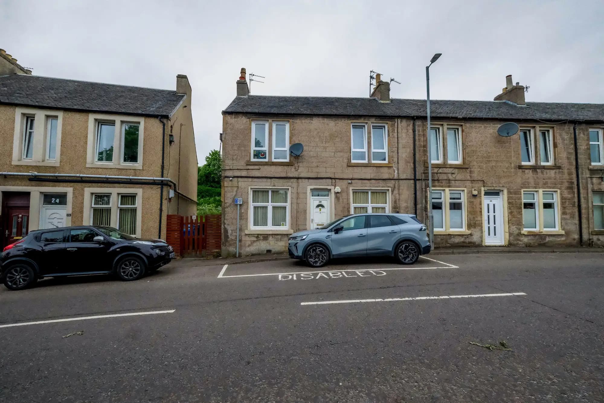 property photo 0 of 37