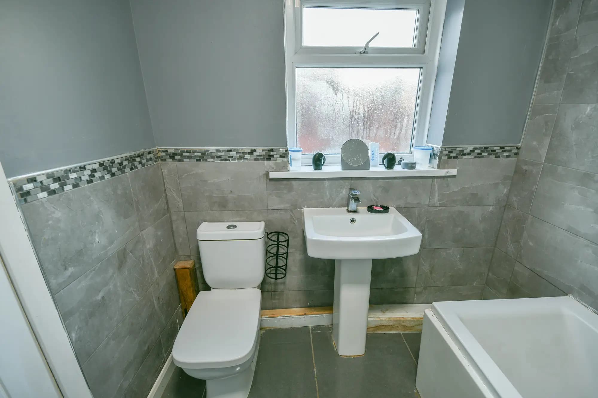 property photo 7 of 20
