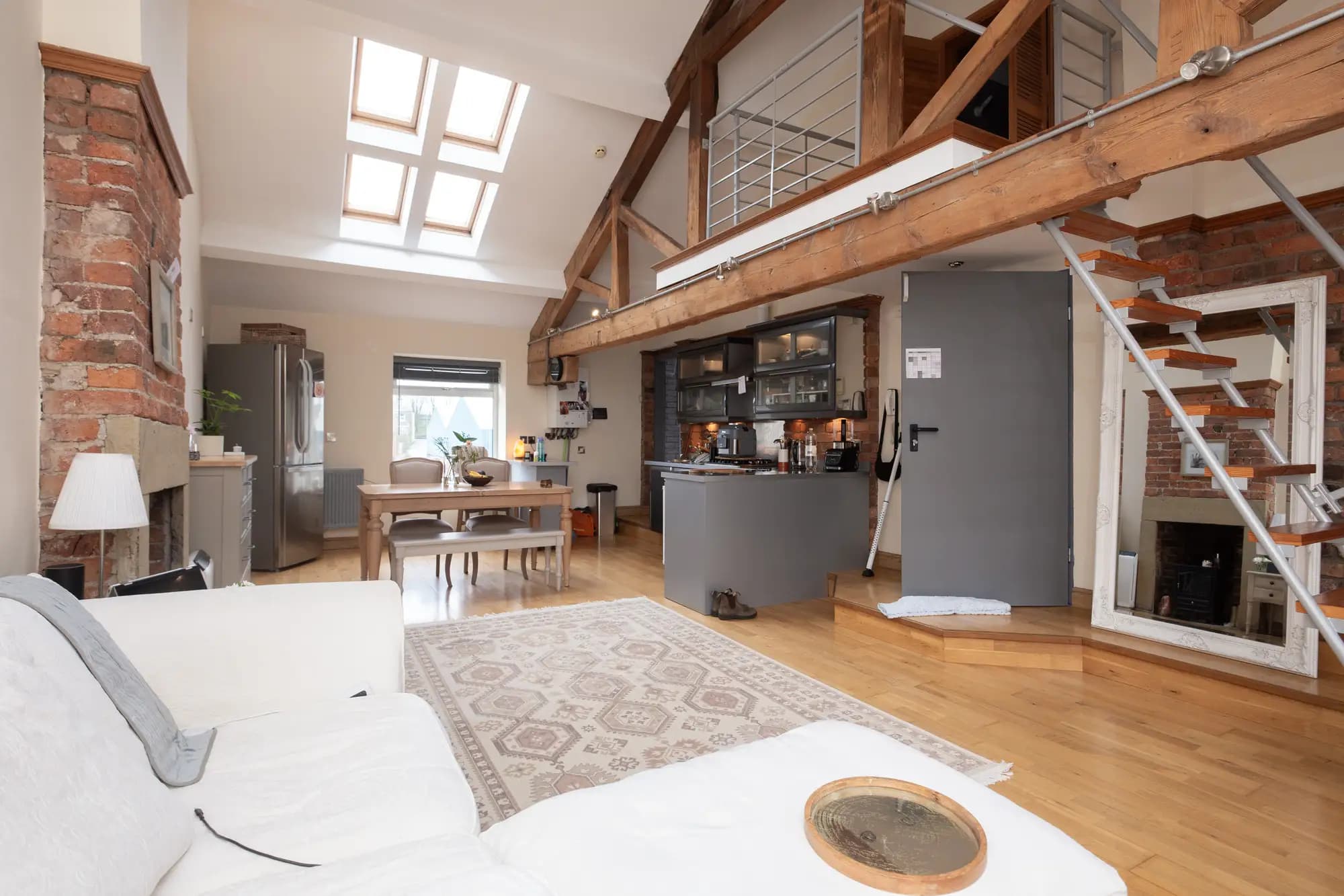 property photo 22 of 46