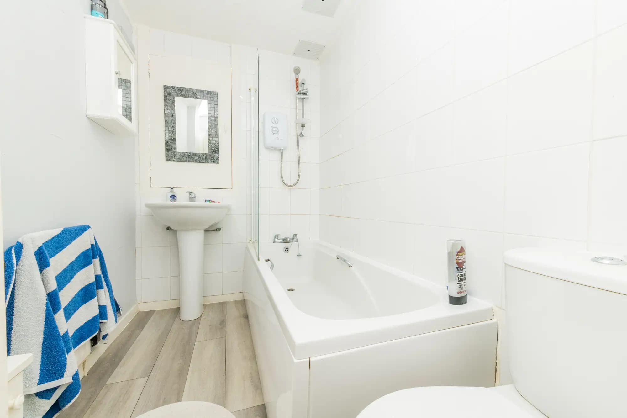 property photo 10 of 23