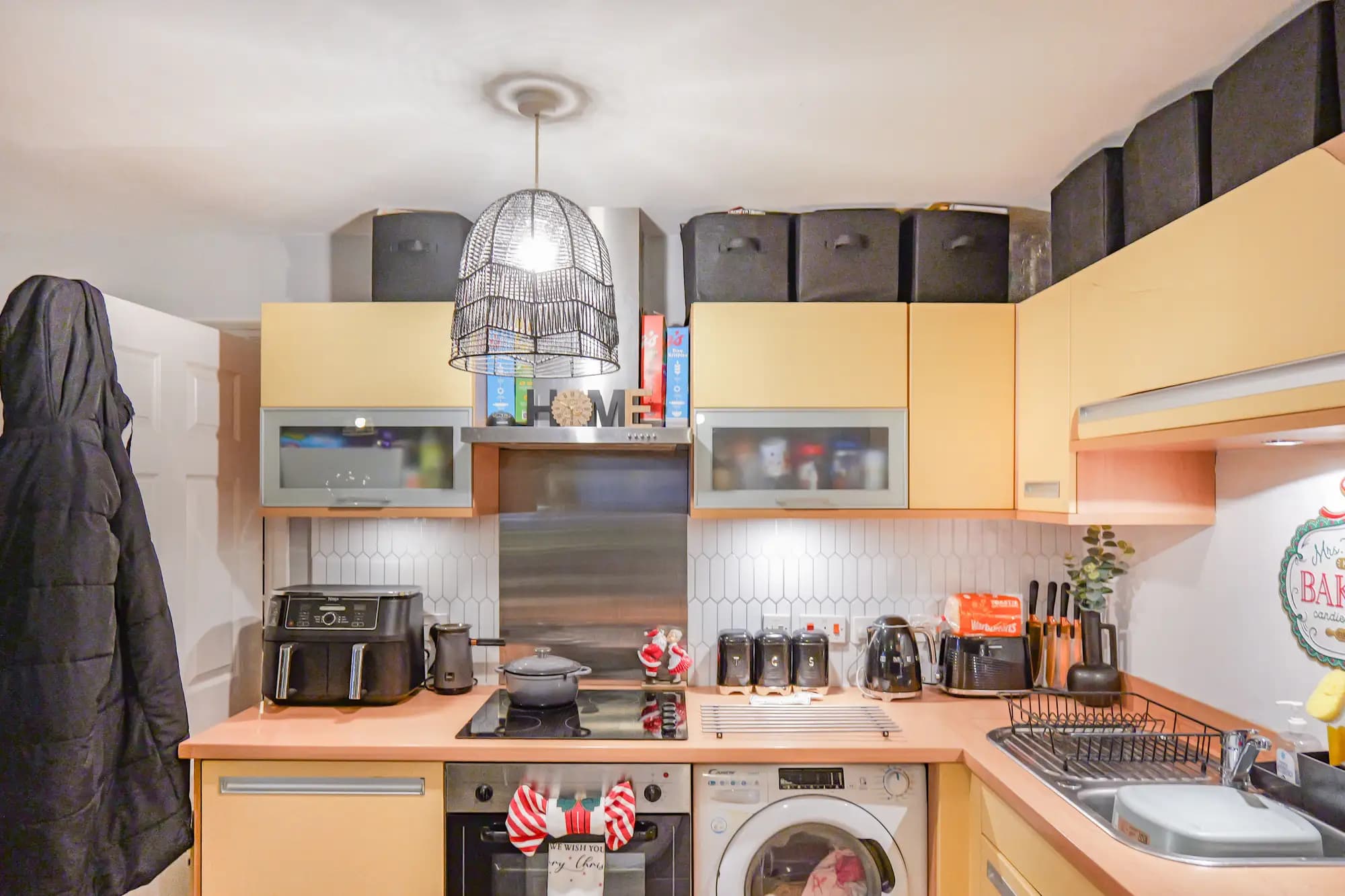 property photo 5 of 19