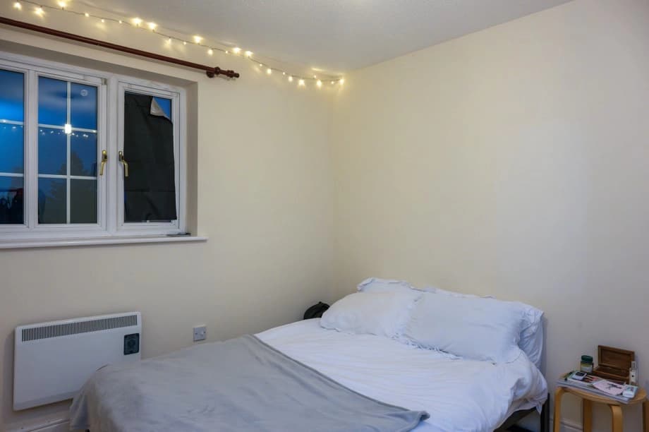 property photo 13 of 17