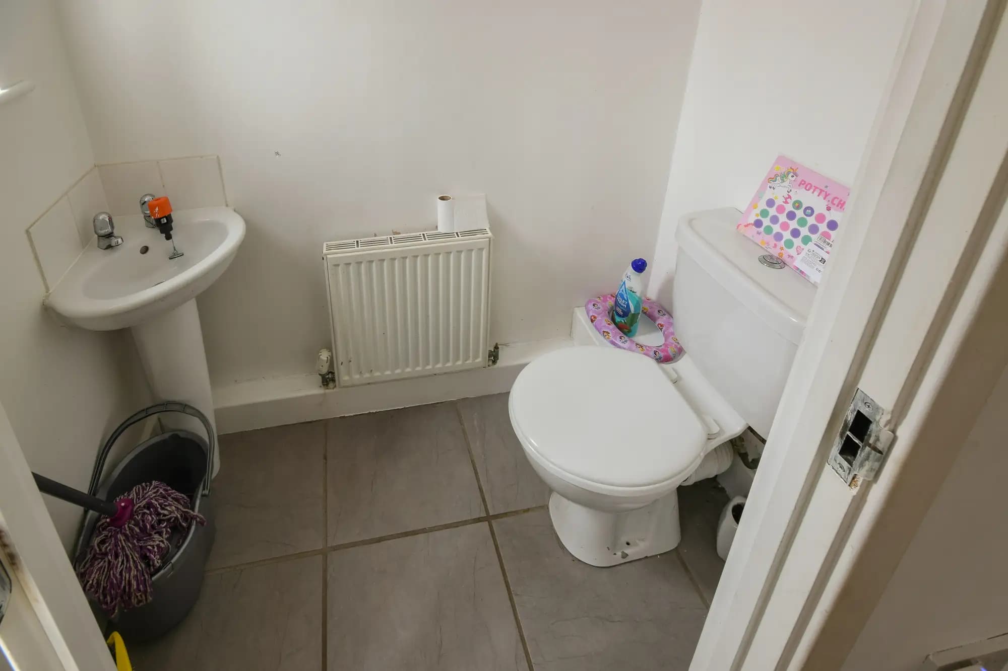 property photo 9 of 18