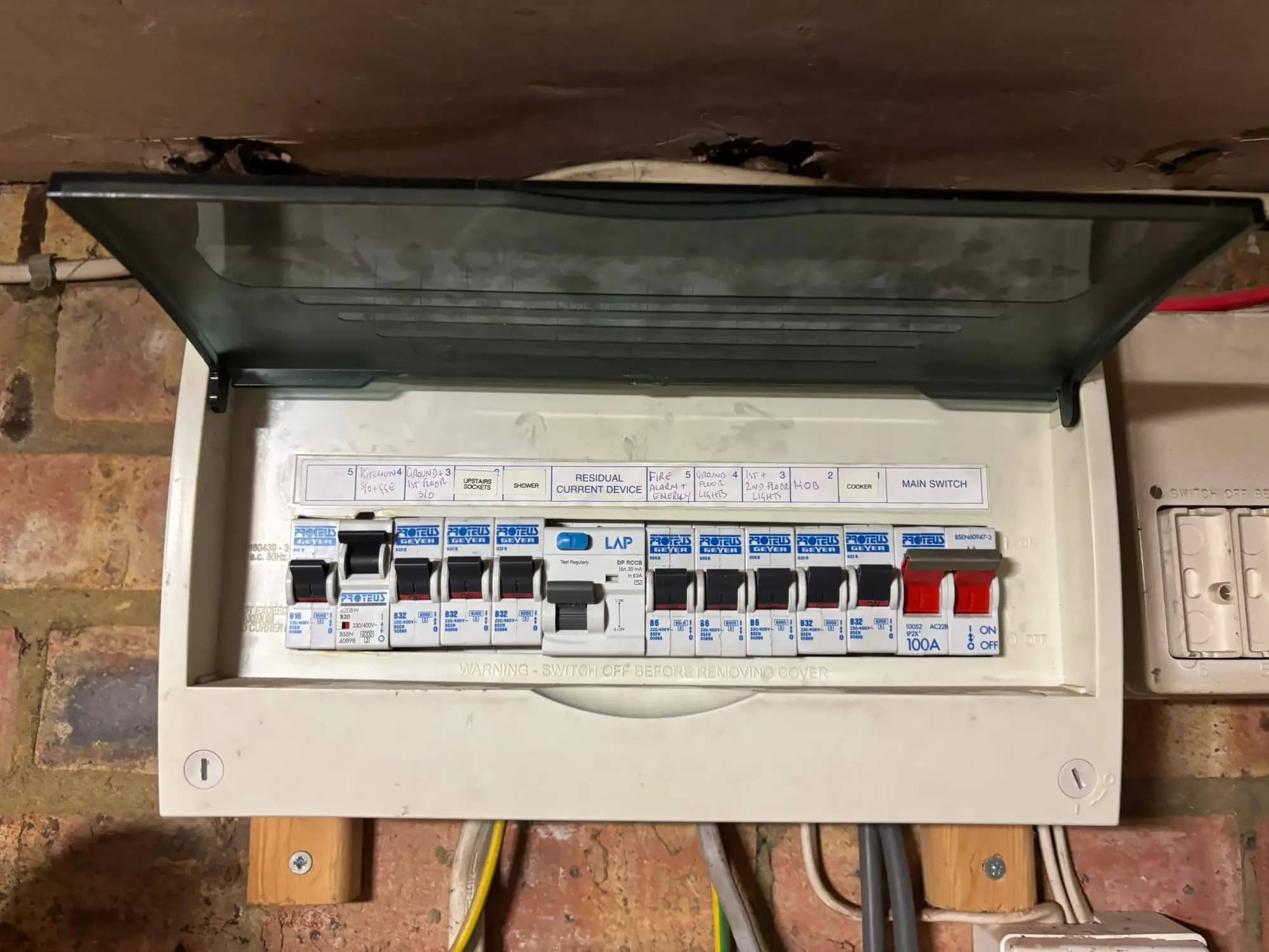 property photo 18 of 22