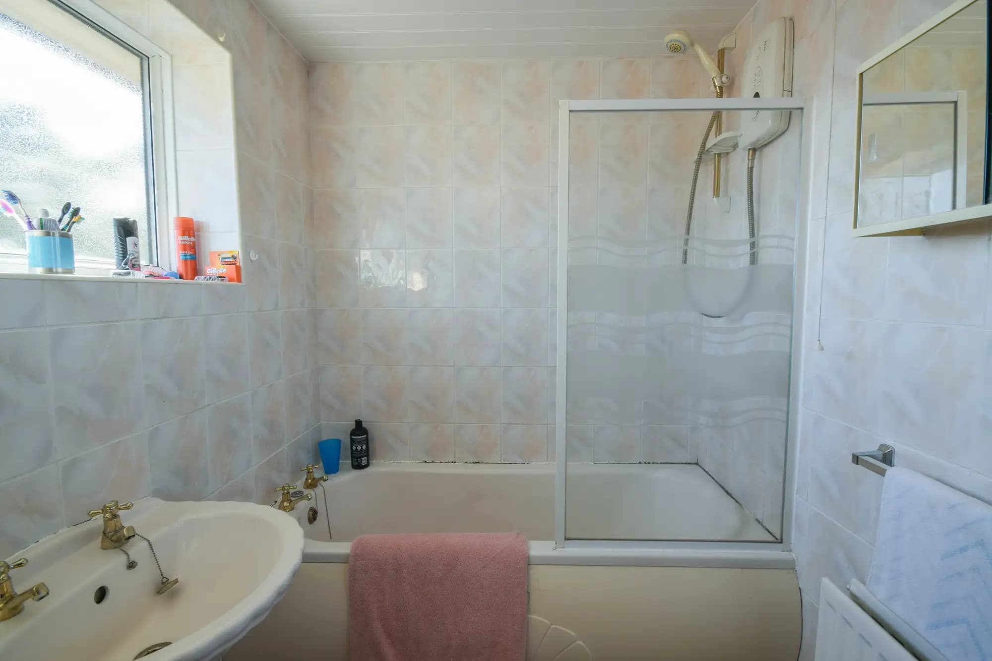 property photo 8 of 20