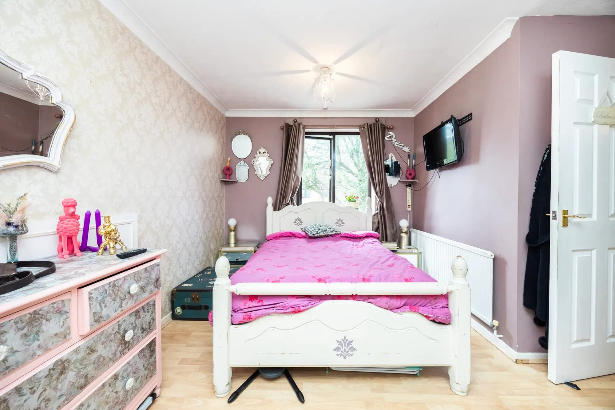 property photo 10 of 16