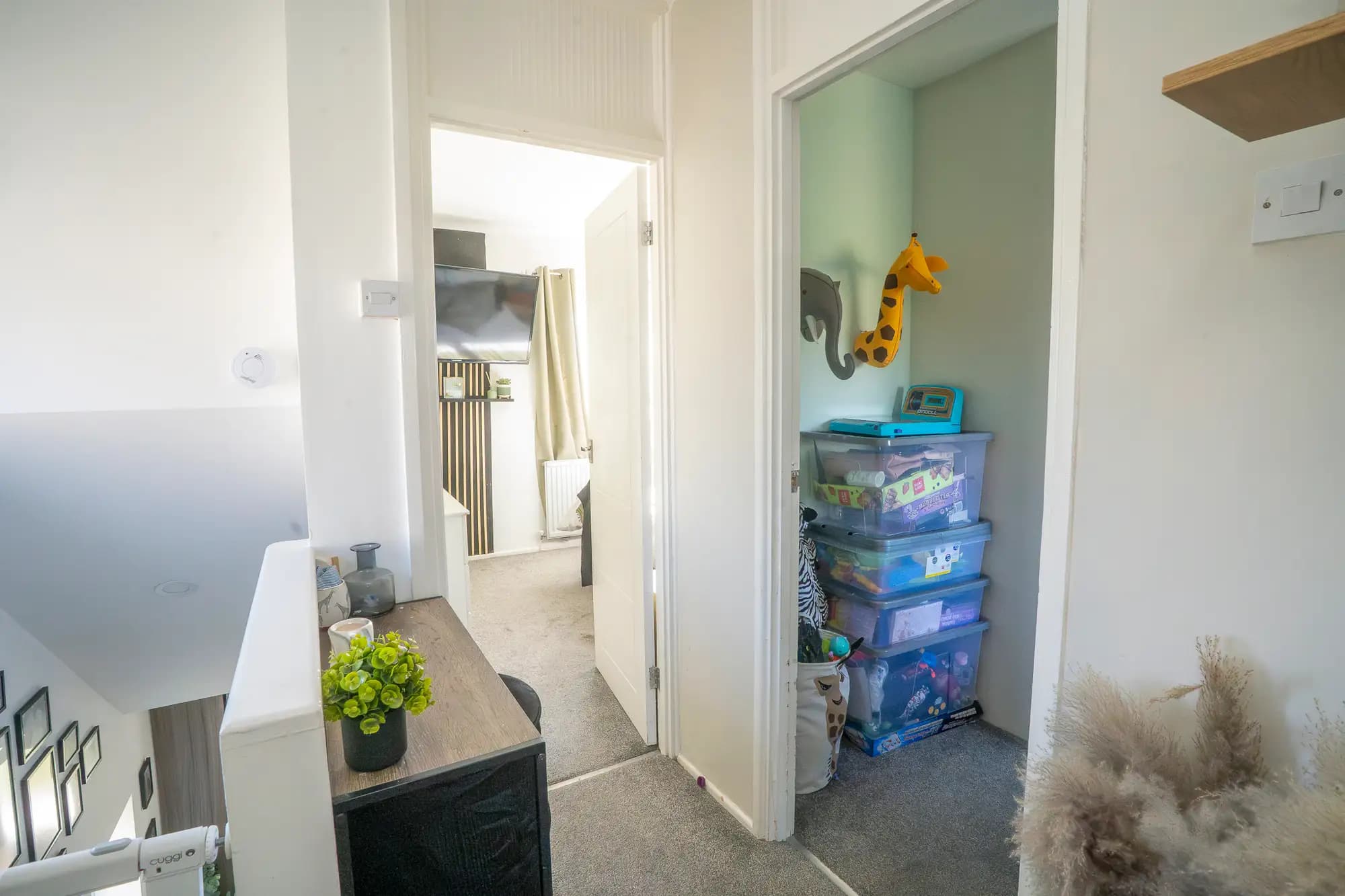 property photo 11 of 24