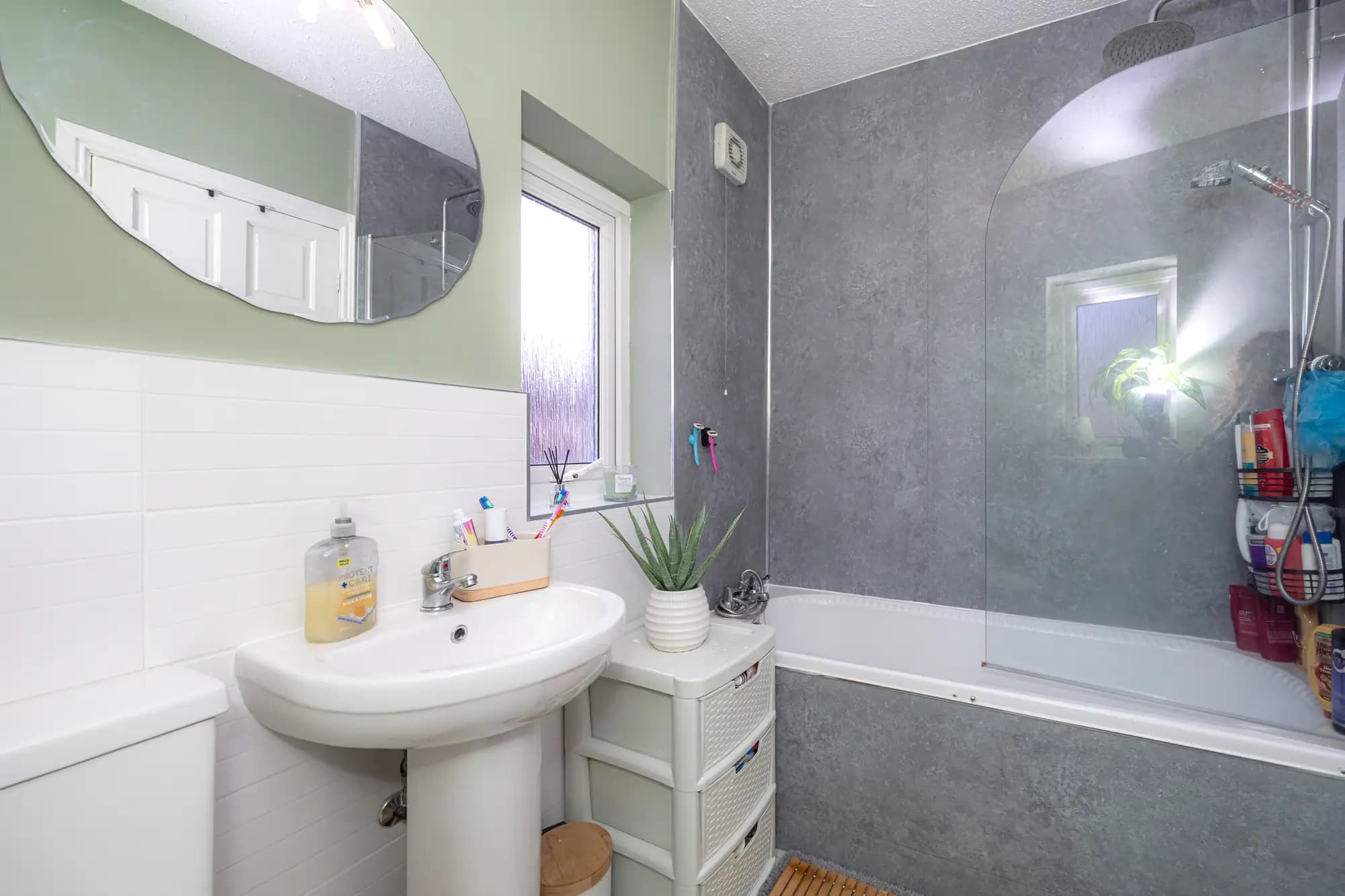 property photo 12 of 30