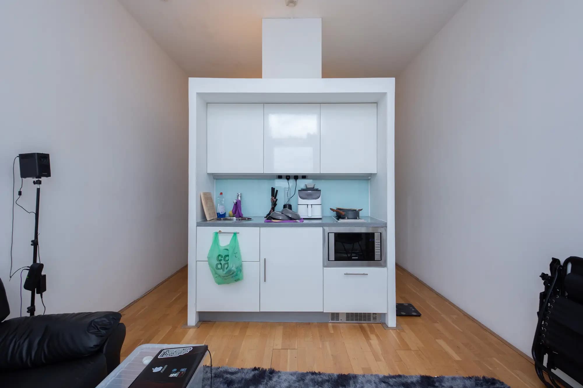 property photo 6 of 20