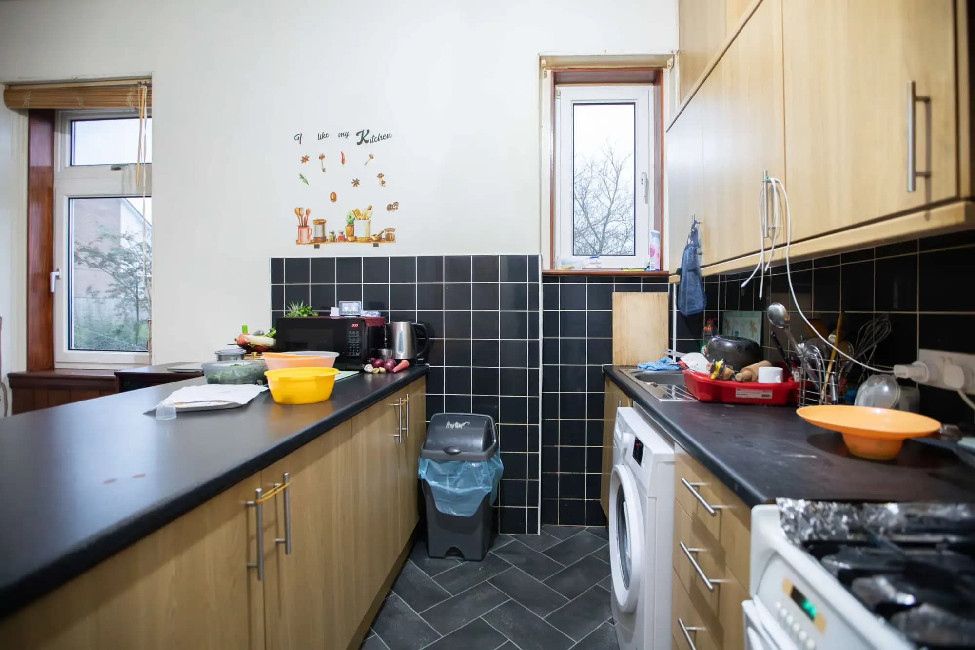 property photo 6 of 15