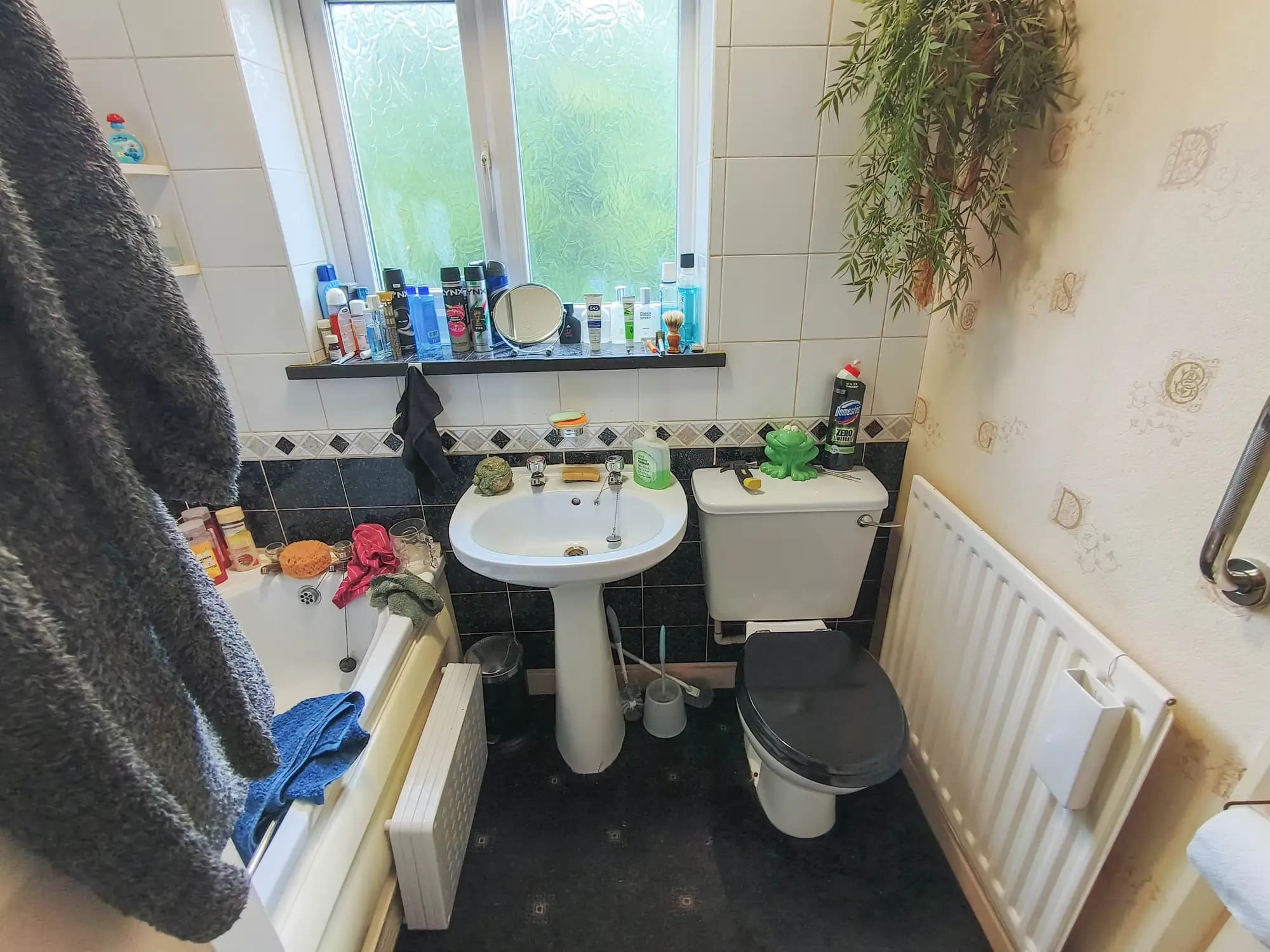 property photo 7 of 15