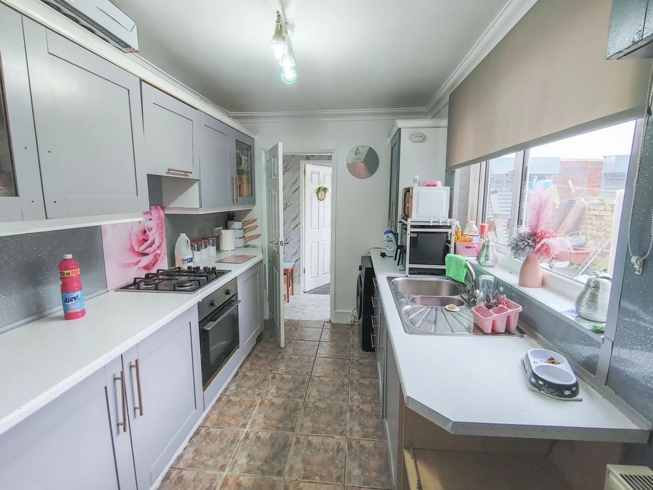 property photo 9 of 20