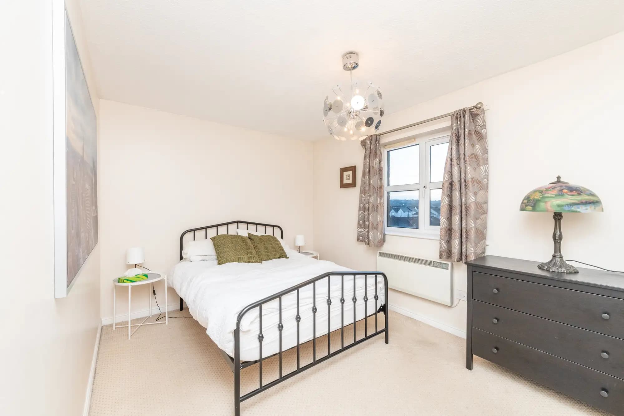 property photo 16 of 32