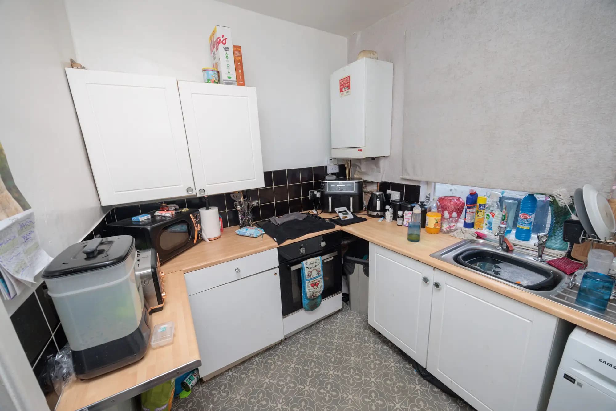 property photo 6 of 25