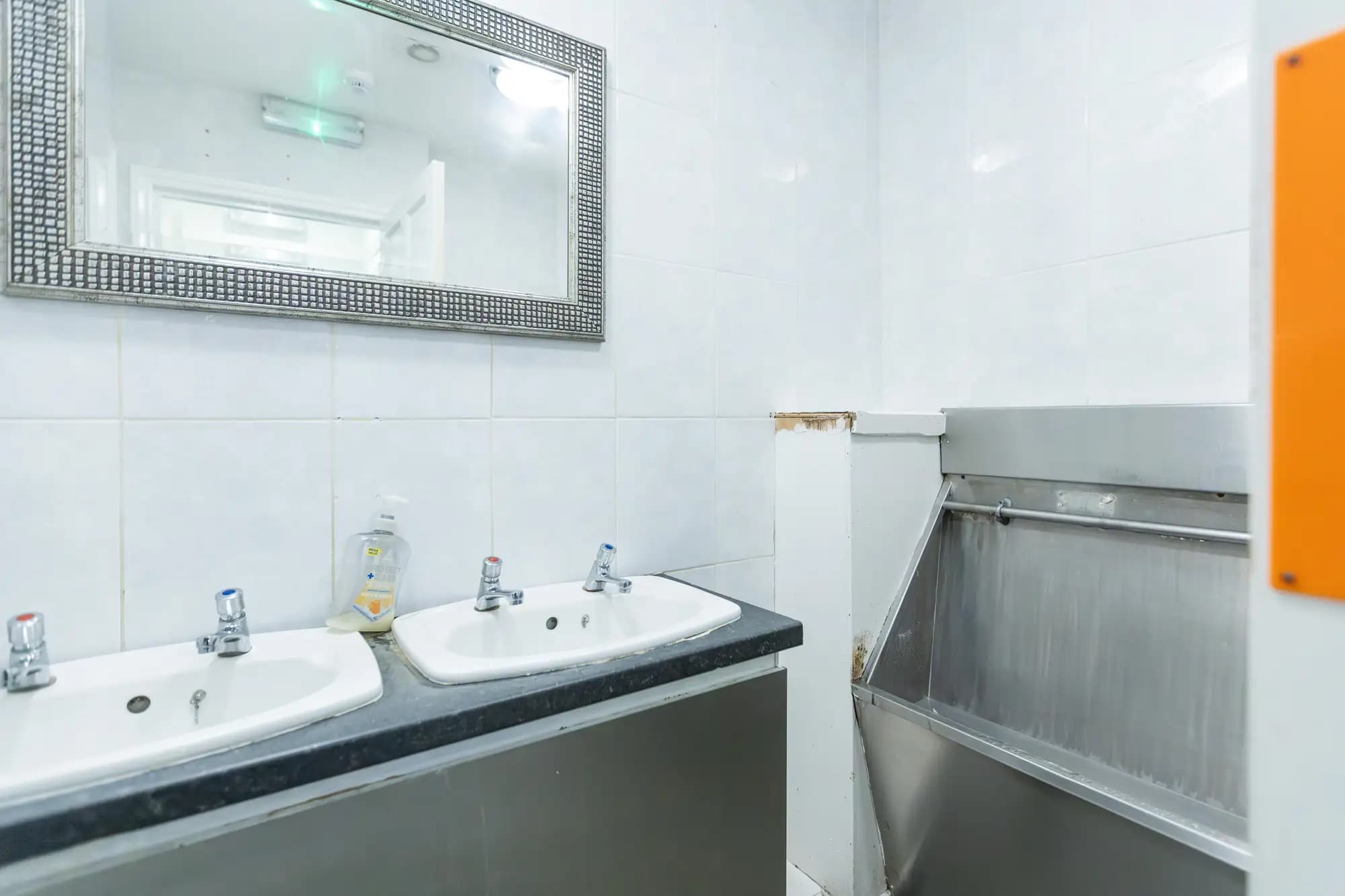 property photo 10 of 16