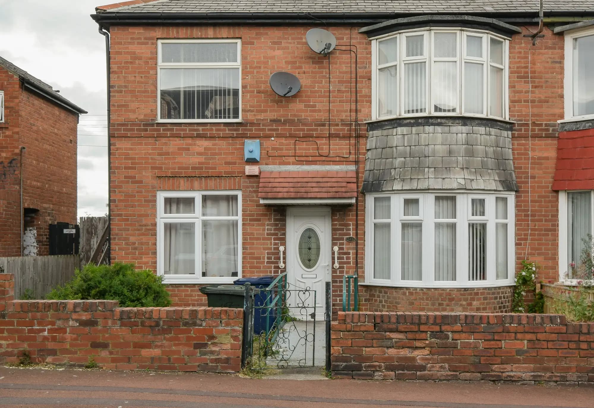 property photo 0 of 18