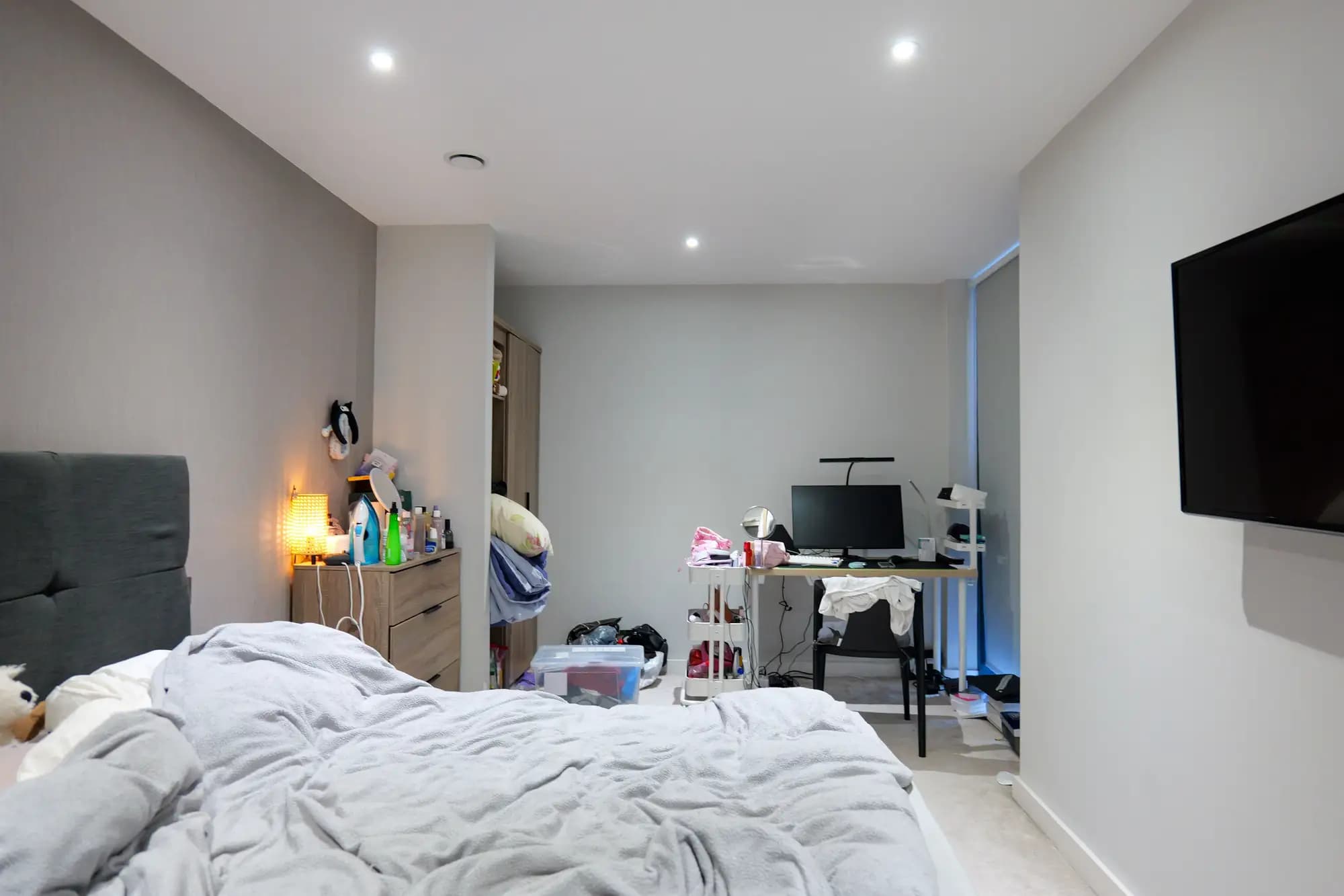 property photo 7 of 17