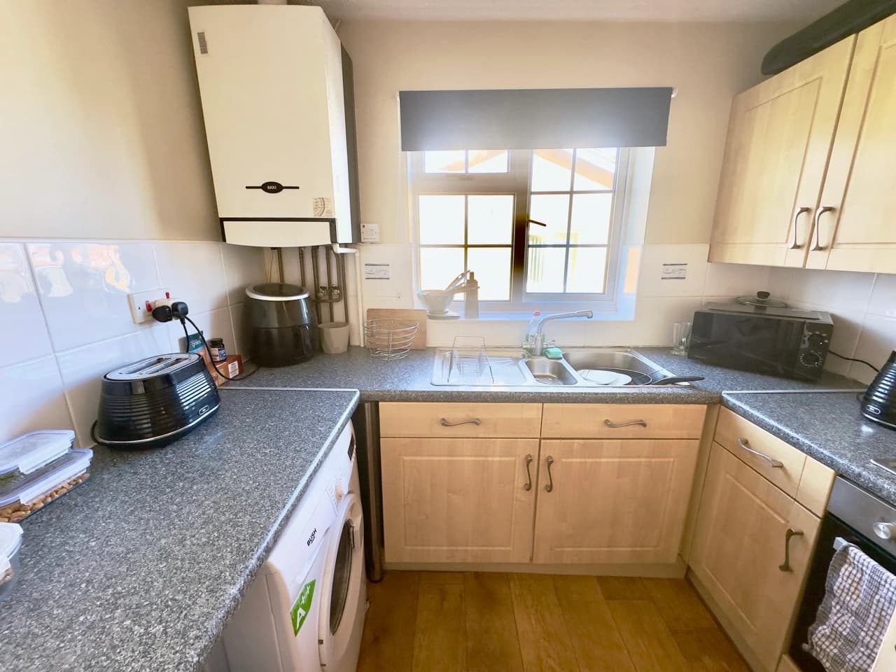 property photo 6 of 18