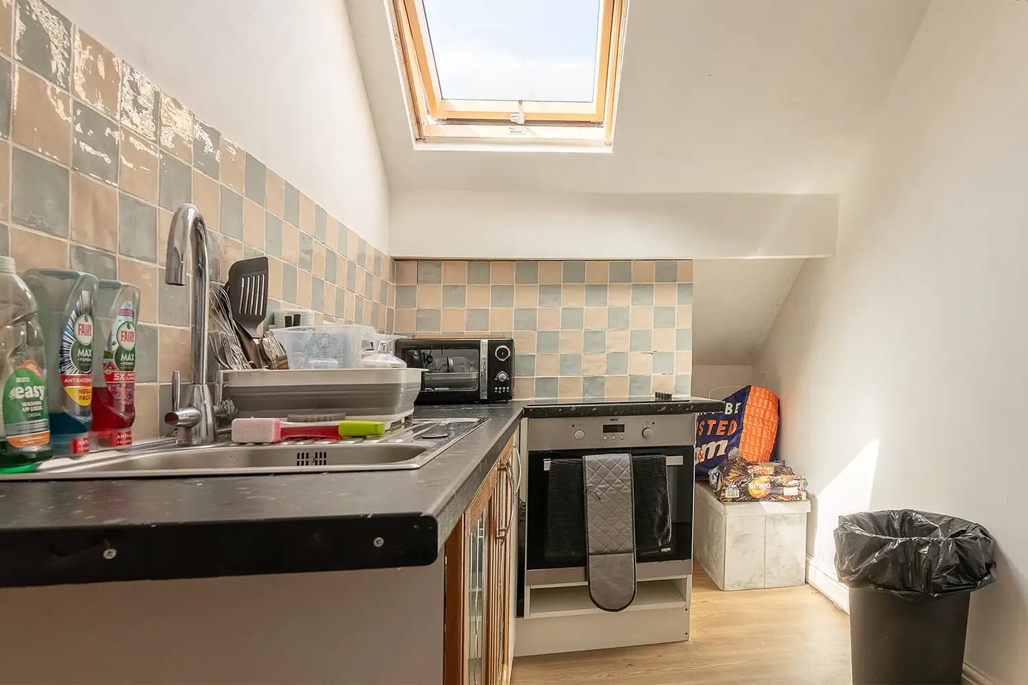 property photo 8 of 118