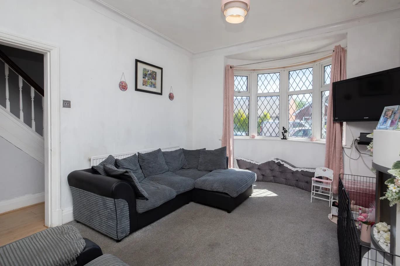 property photo 3 of 20