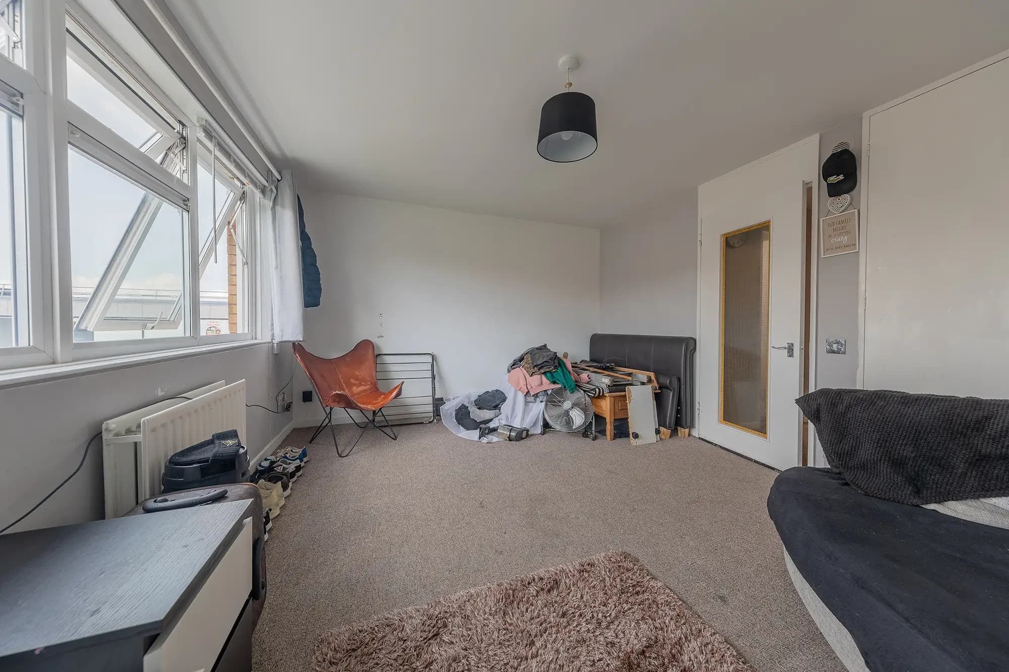 property photo 4 of 10