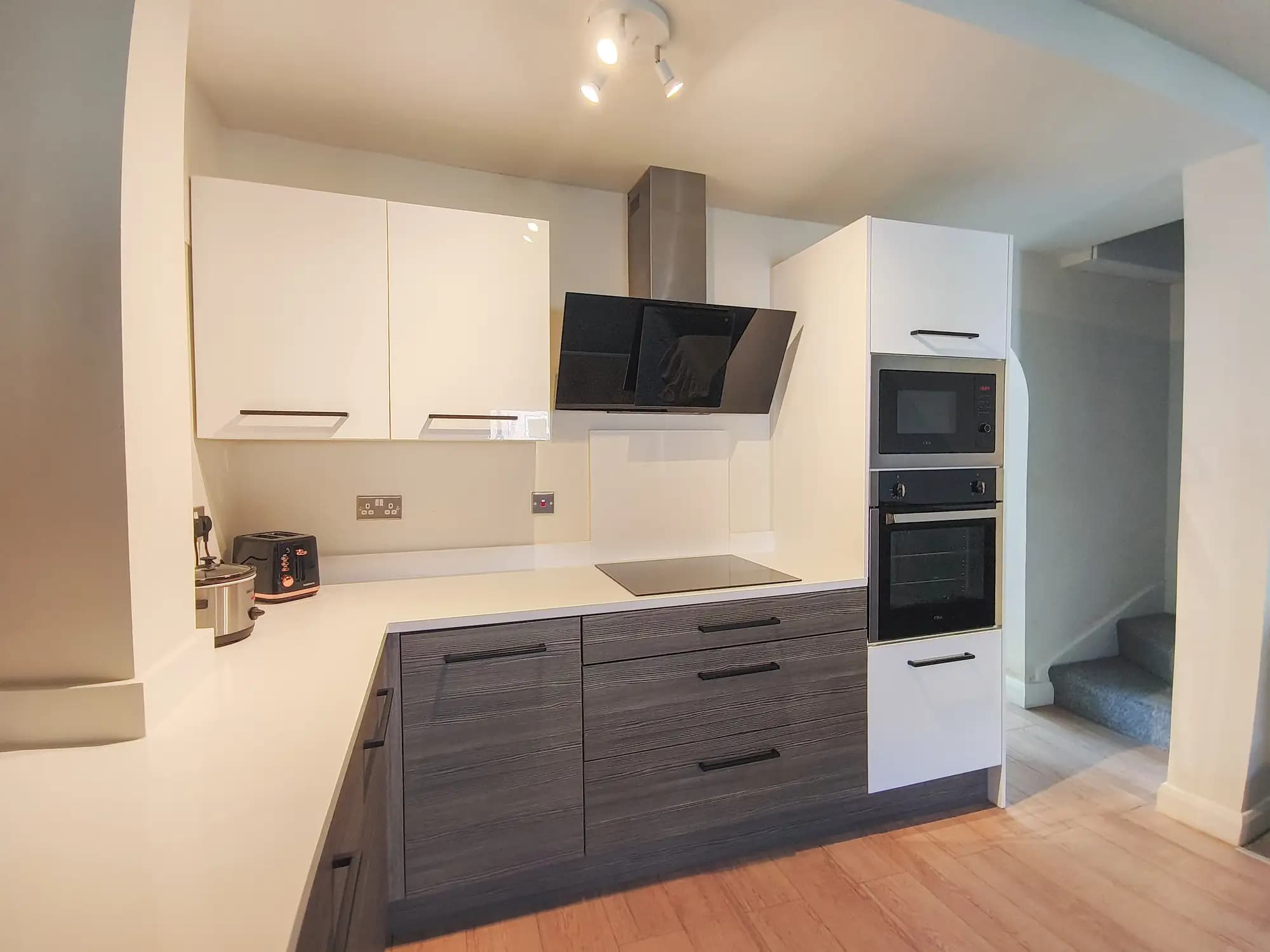 property photo 5 of 17