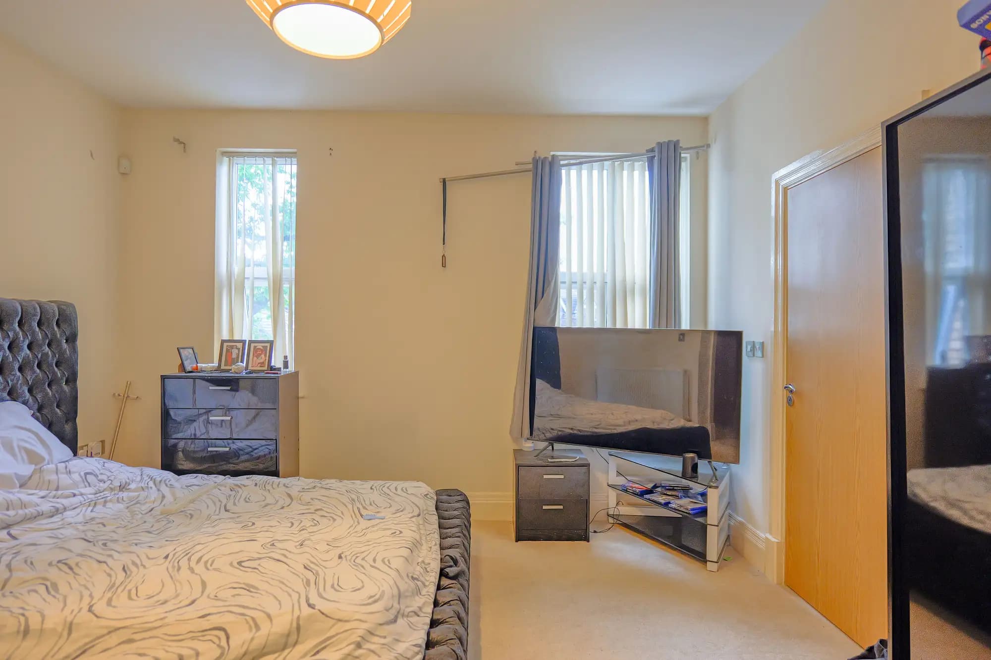 property photo 11 of 21