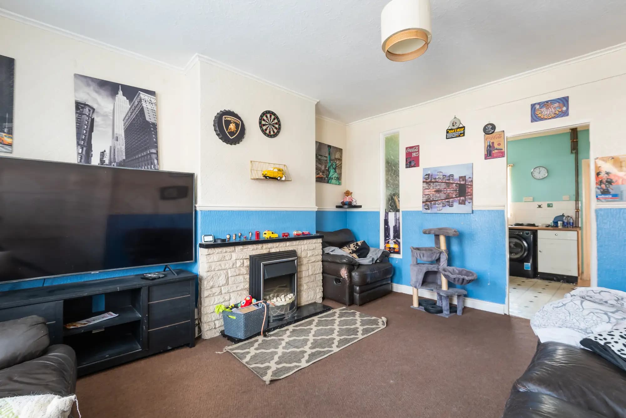 property photo 4 of 17