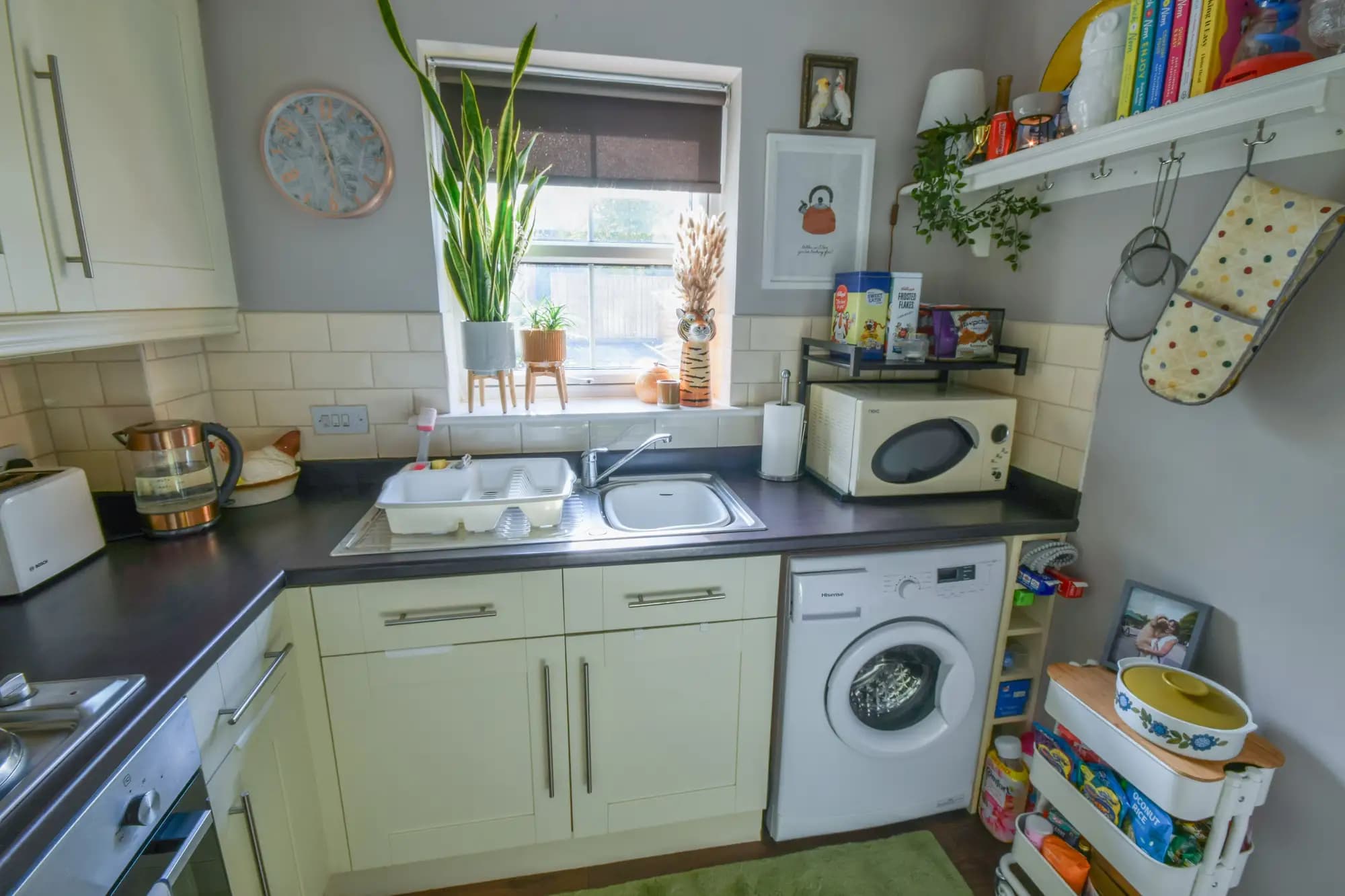 property photo 5 of 15