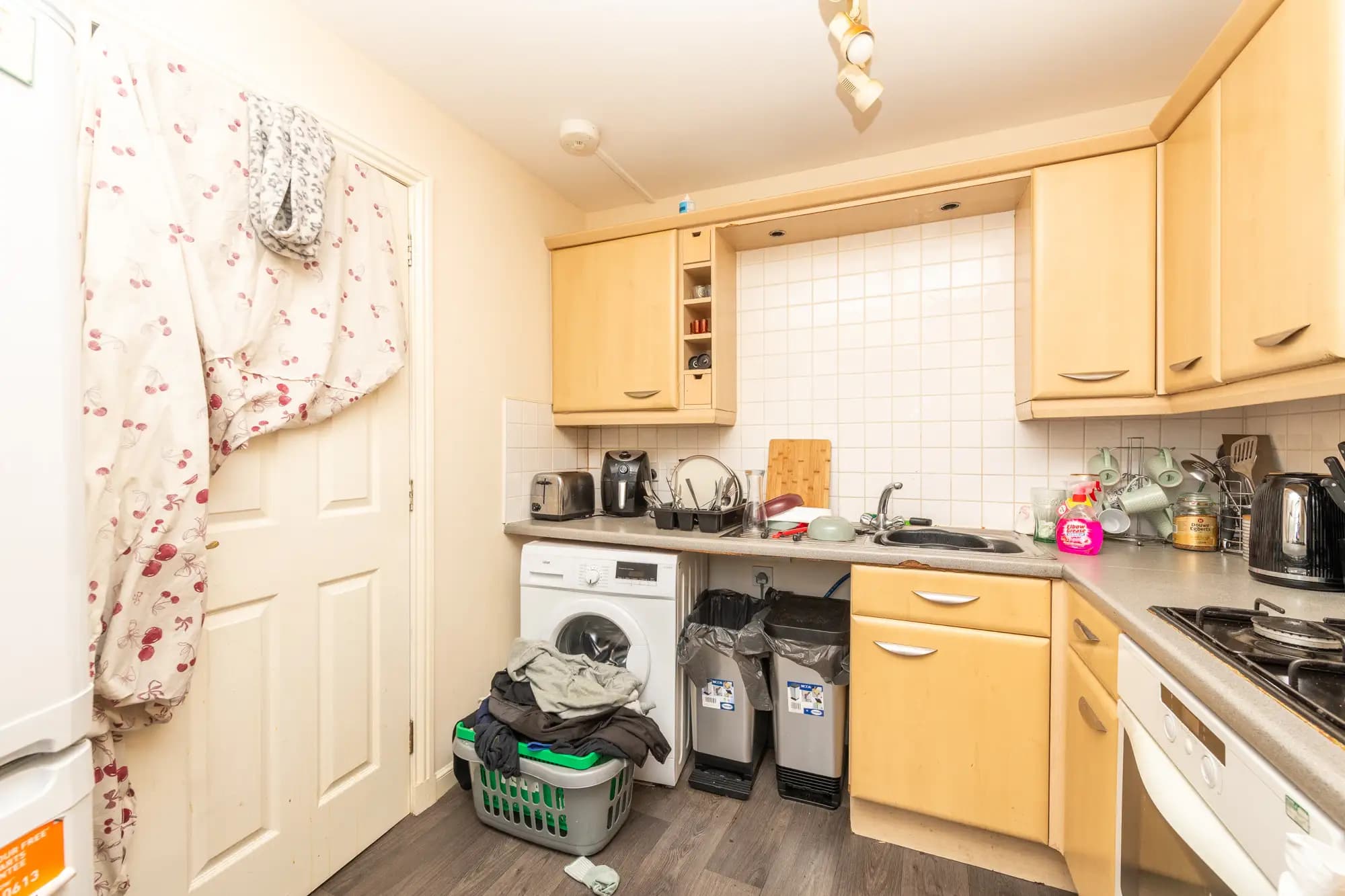 property photo 7 of 25