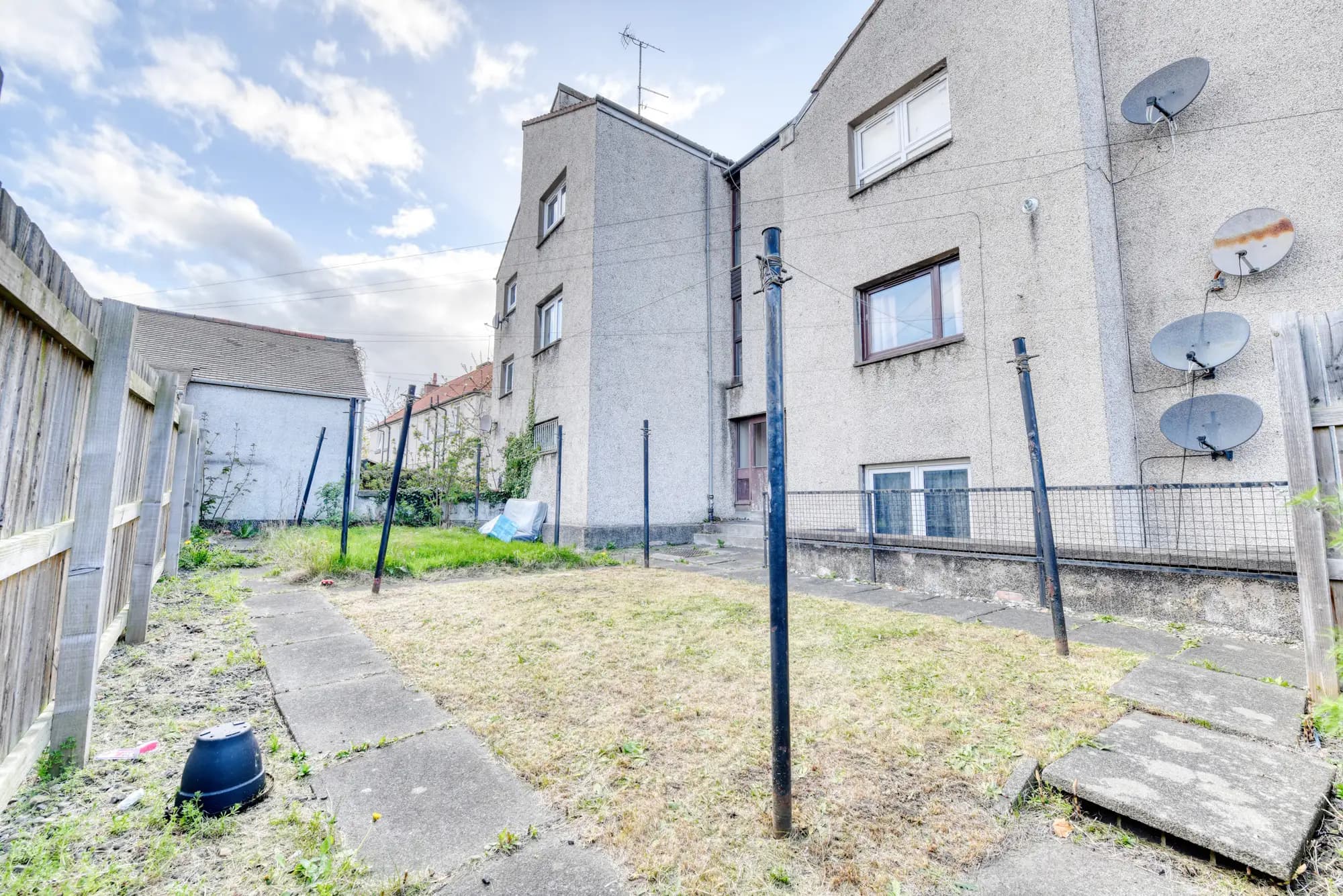 property photo 3 of 23