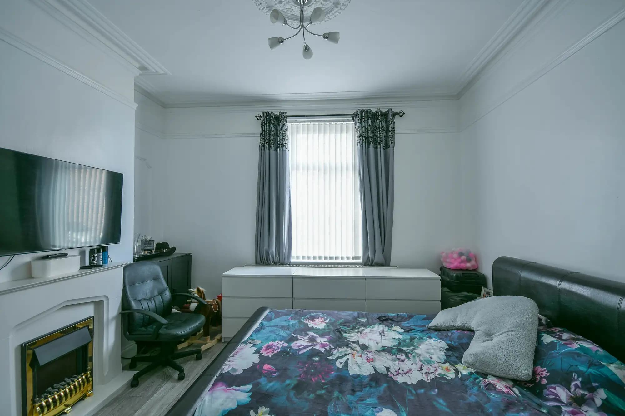 property photo 10 of 24