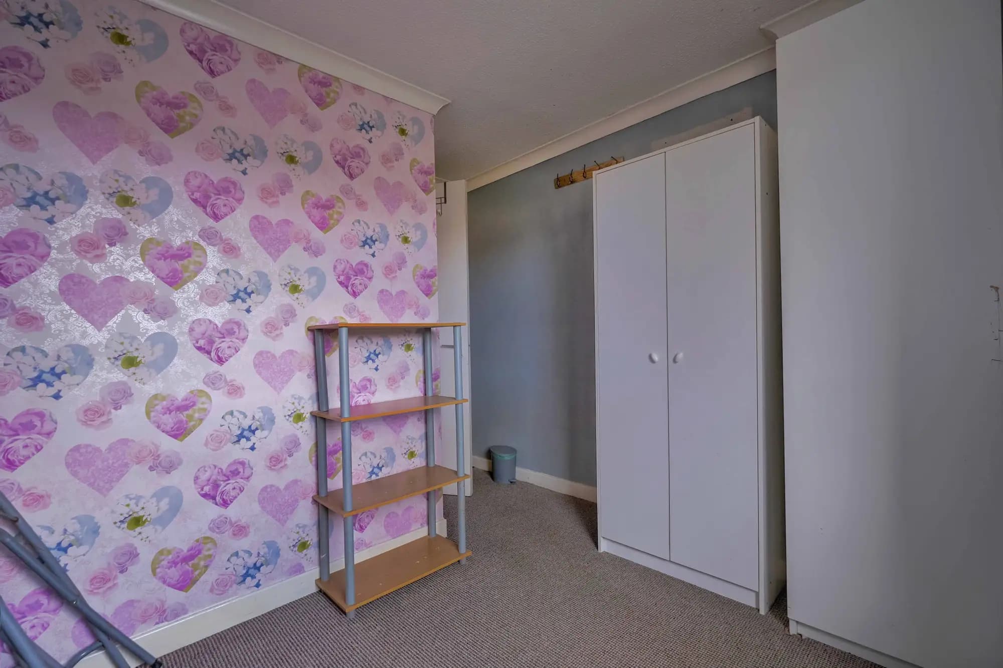 property photo 13 of 16