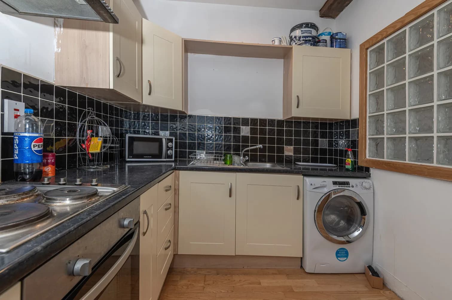 property photo 6 of 21