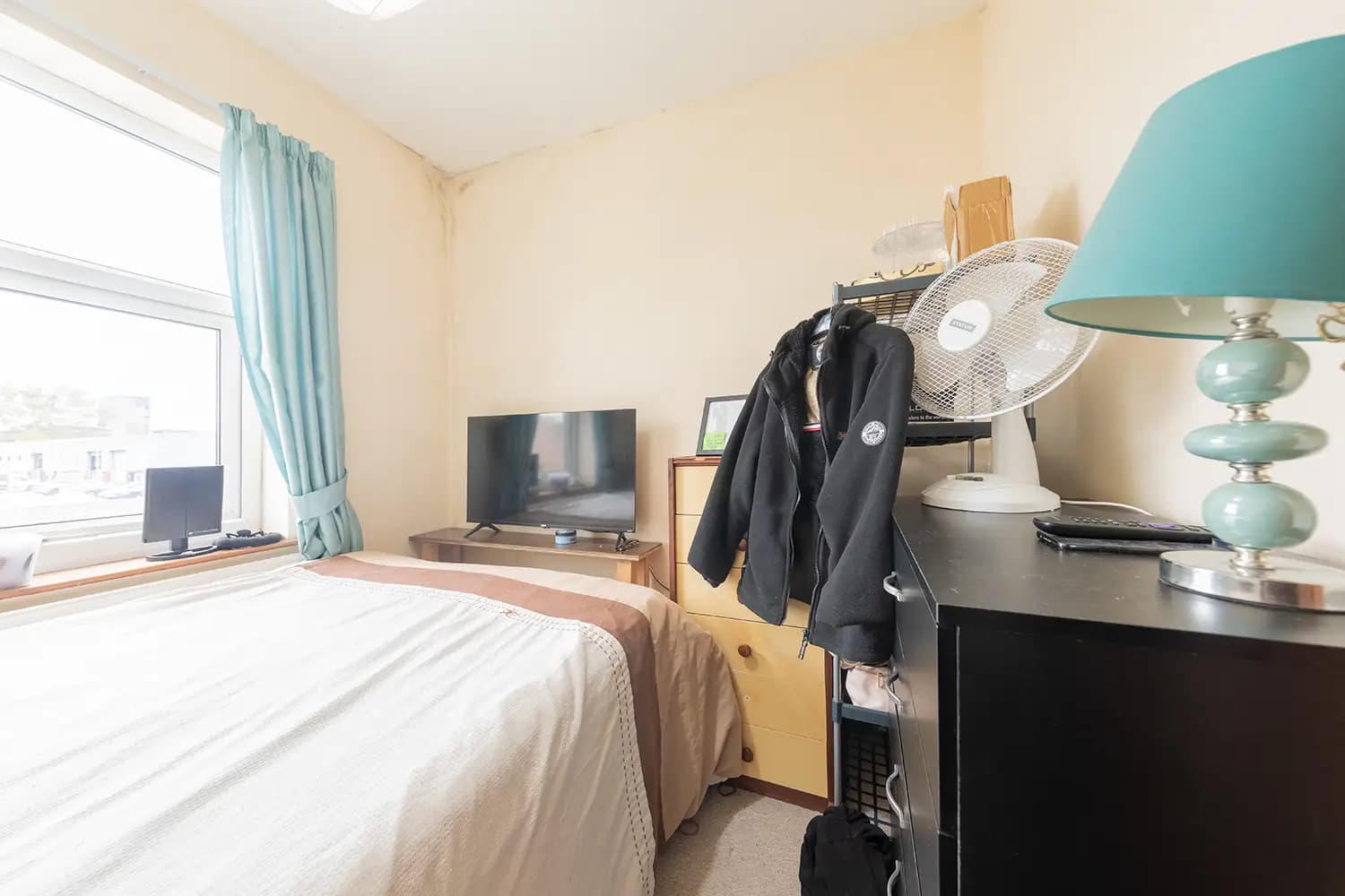 property photo 21 of 31