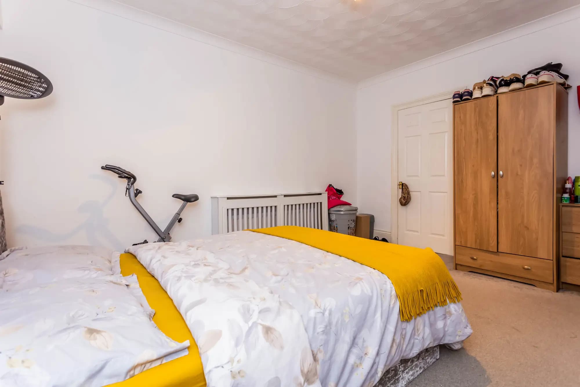 property photo 13 of 16