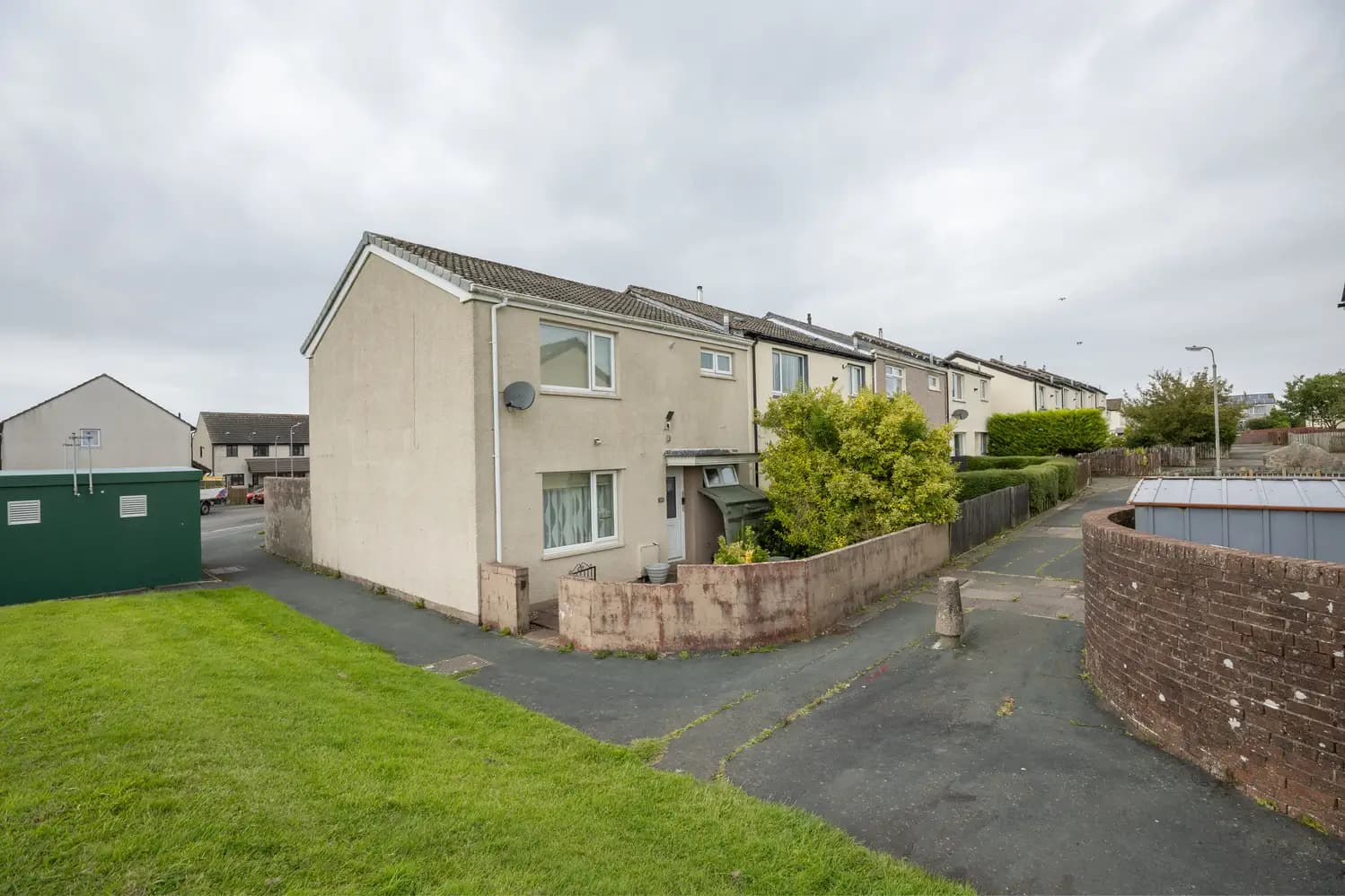property photo 1 of 28