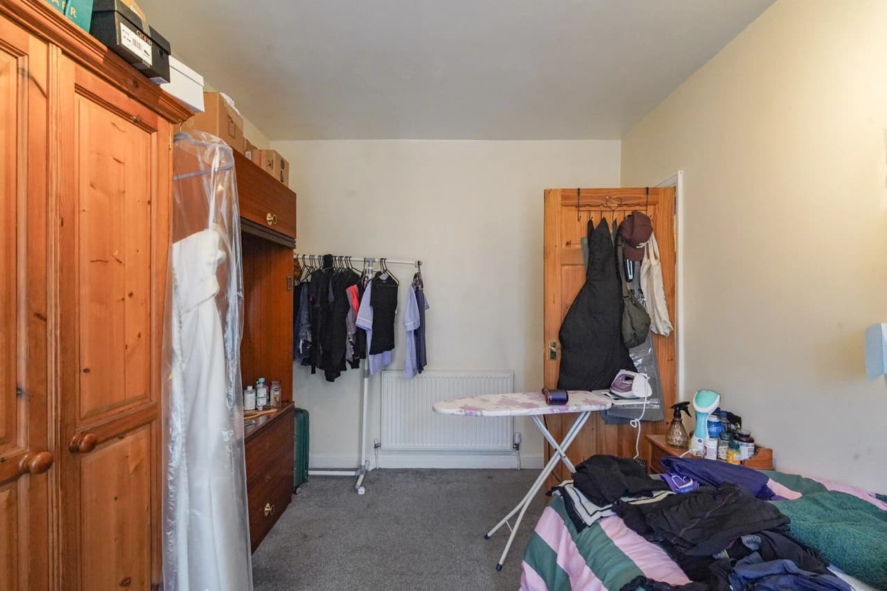 property photo 13 of 23