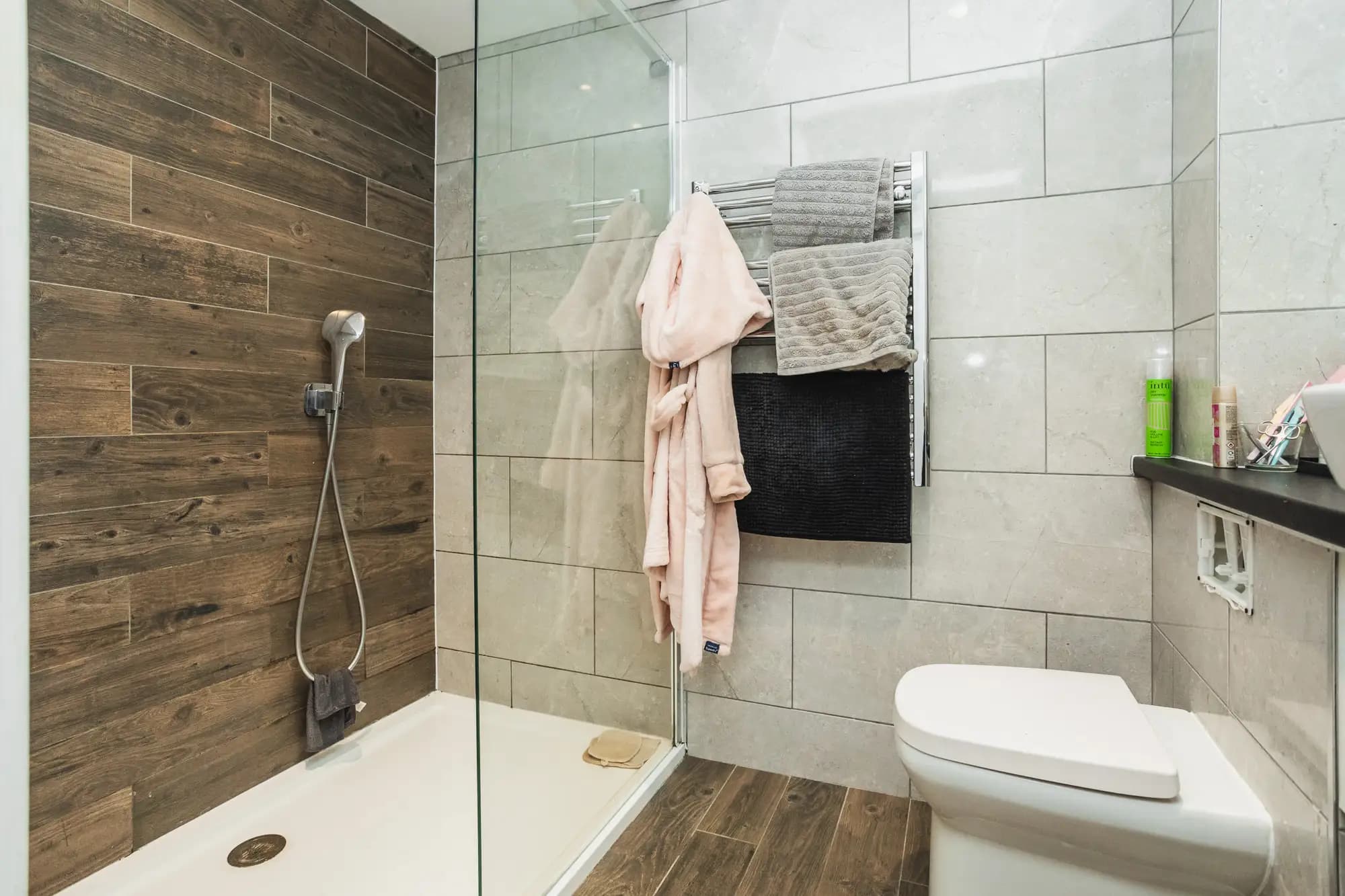 property photo 10 of 19