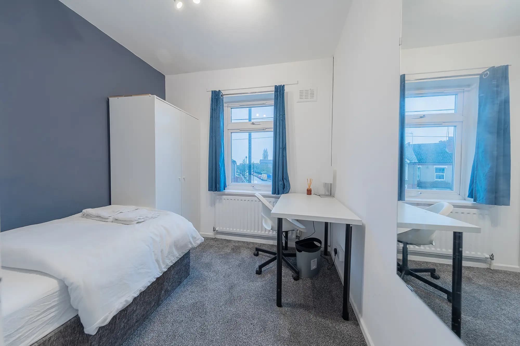 property photo 20 of 31