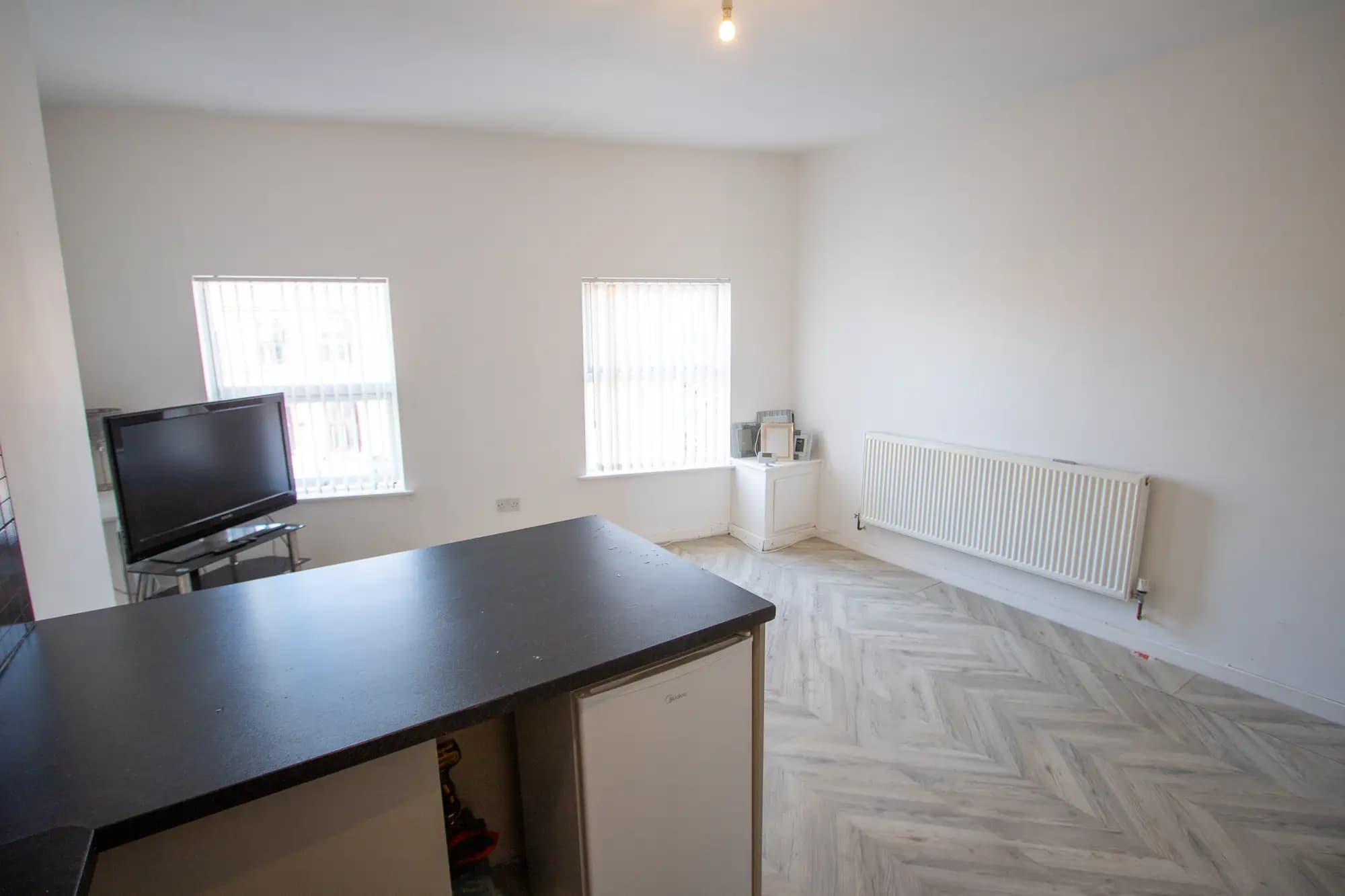 property photo 5 of 36