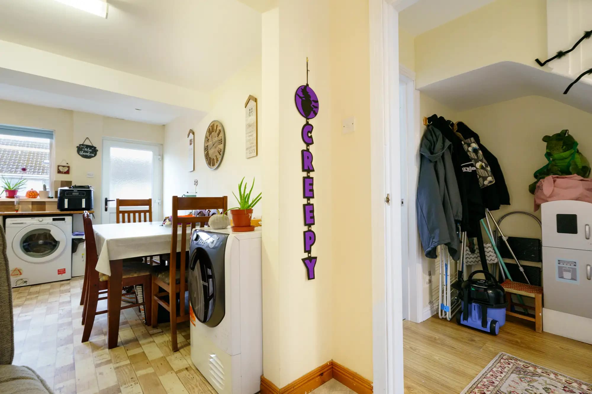 property photo 10 of 32