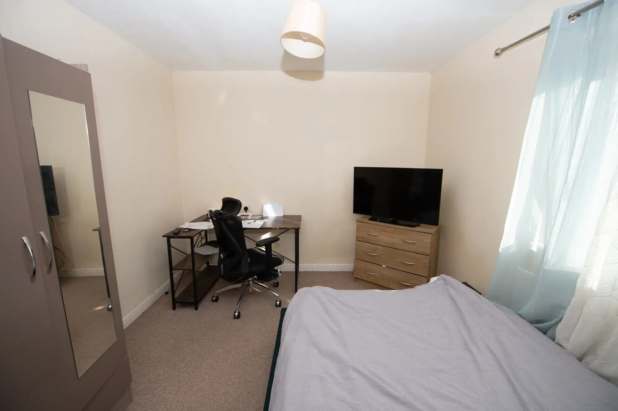 property photo 11 of 20