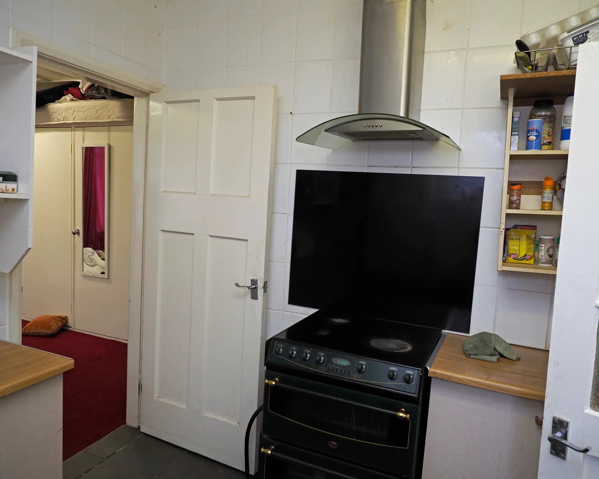 property photo 5 of 23