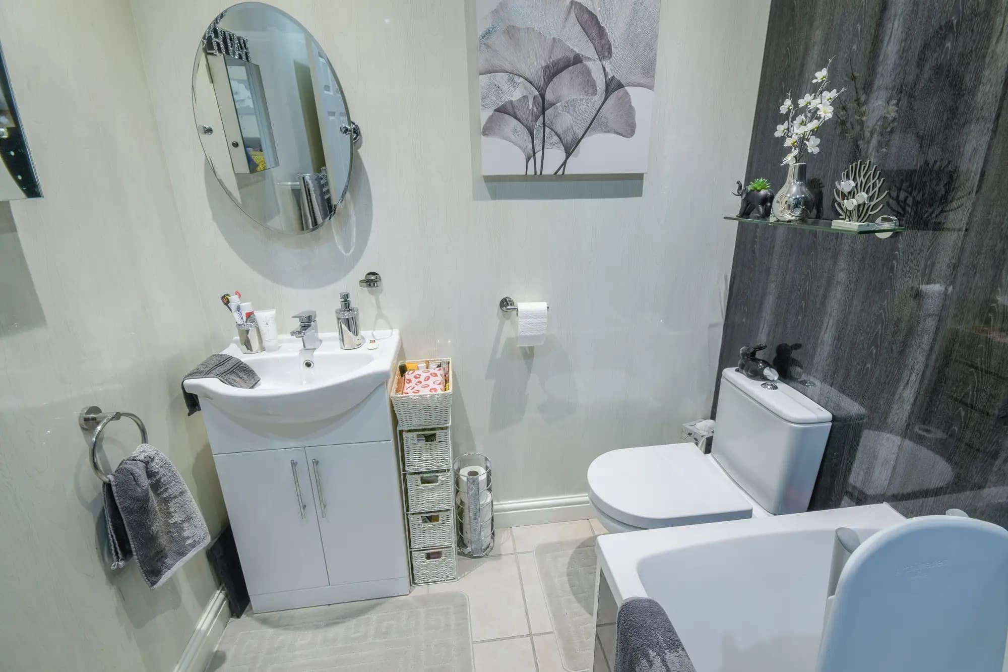 property photo 7 of 38