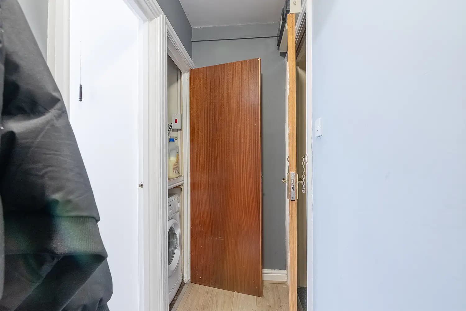 property photo 12 of 16