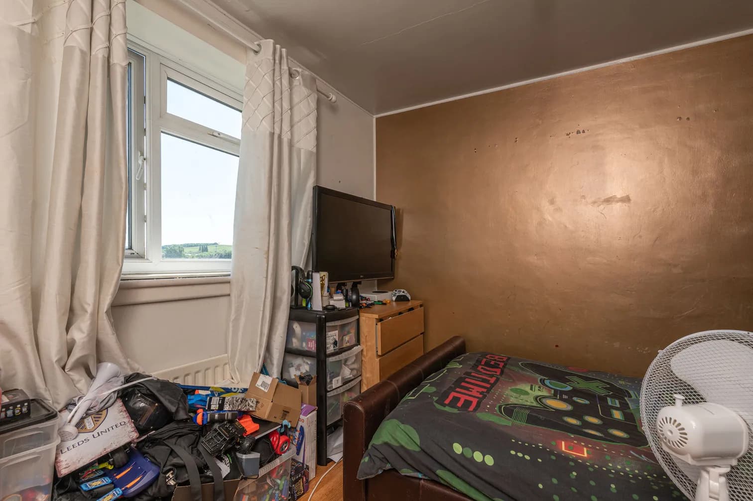 property photo 15 of 25