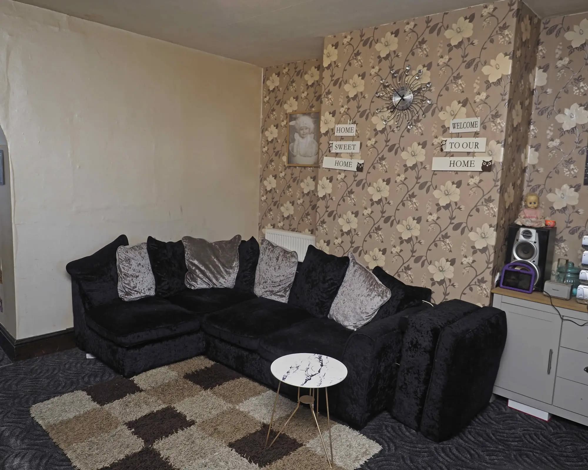 property photo 3 of 29
